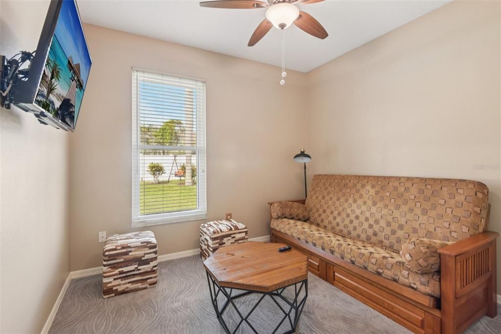 合同活跃: $485,000 (4 贝兹, 3 浴室, 2428 平方英尺)