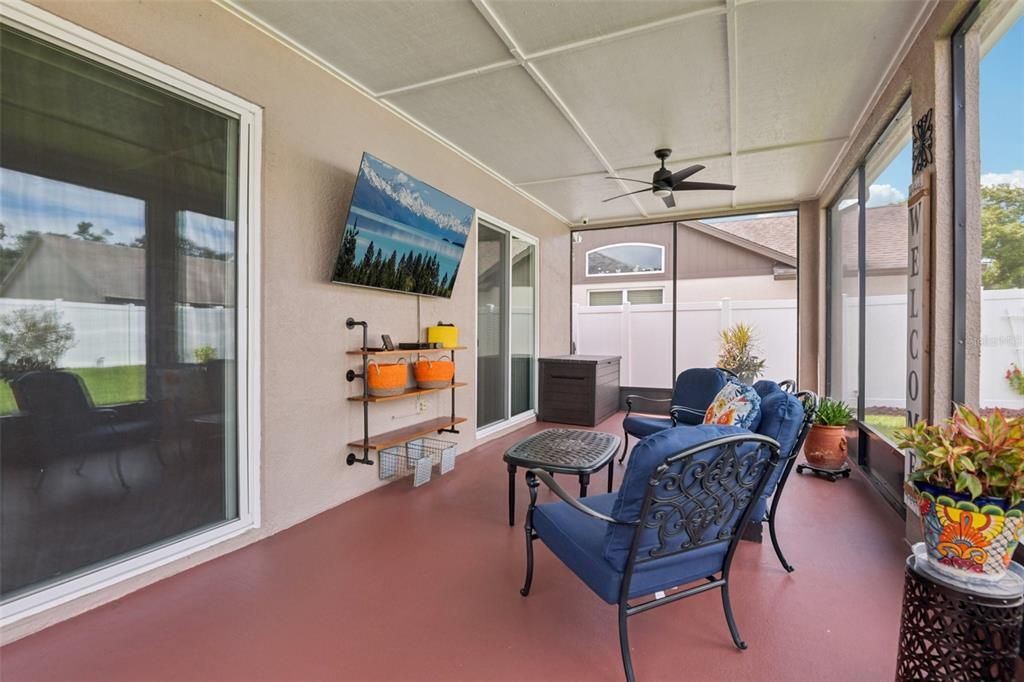 合同活跃: $485,000 (4 贝兹, 3 浴室, 2428 平方英尺)