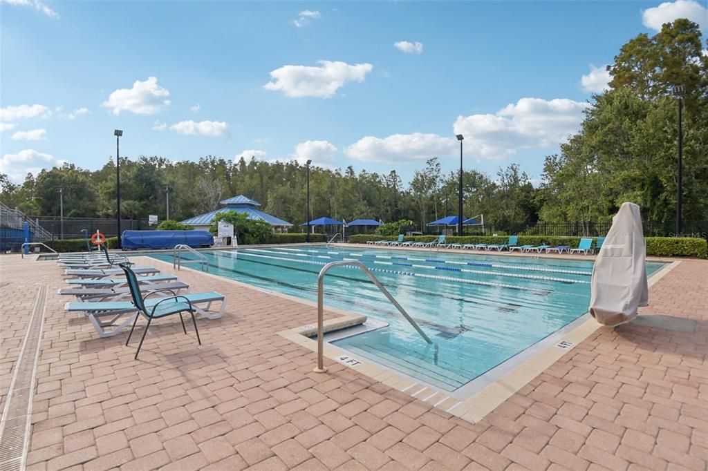 合同活跃: $485,000 (4 贝兹, 3 浴室, 2428 平方英尺)