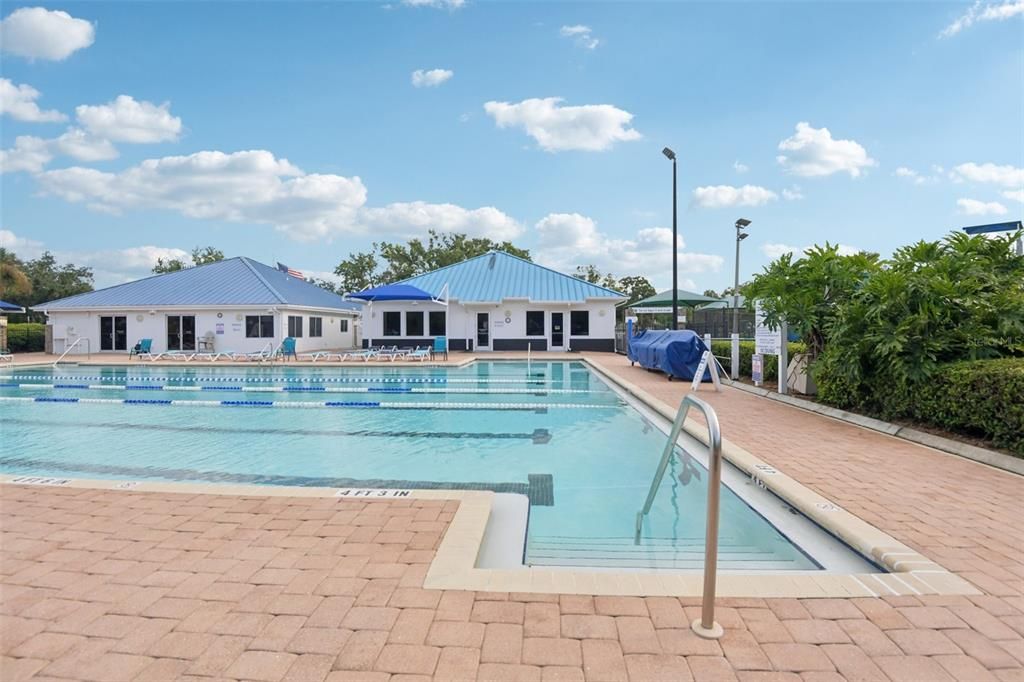 合同活跃: $485,000 (4 贝兹, 3 浴室, 2428 平方英尺)