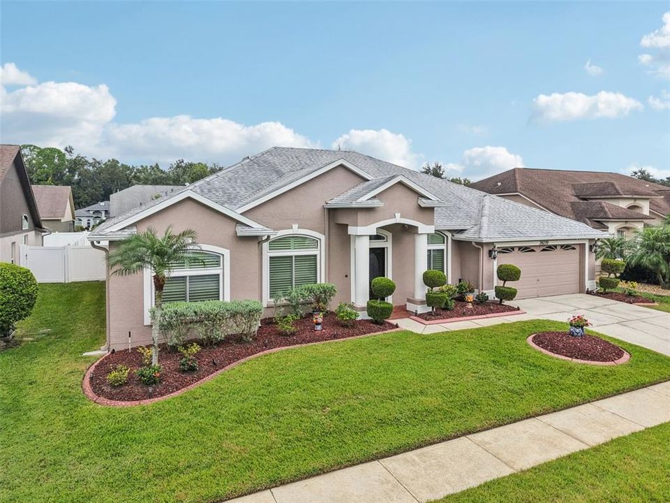 合同活跃: $485,000 (4 贝兹, 3 浴室, 2428 平方英尺)