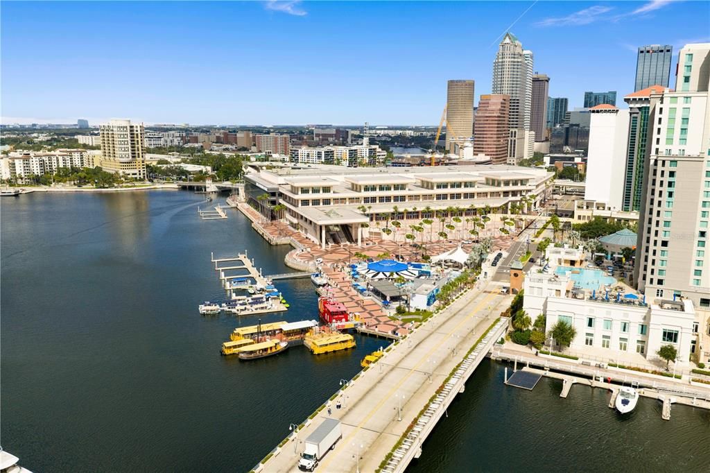 Active With Contract: $2,650 (2 beds, 2 baths, 1274 Square Feet)