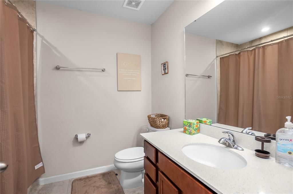 待售: $275,000 (2 贝兹, 2 浴室, 1536 平方英尺)