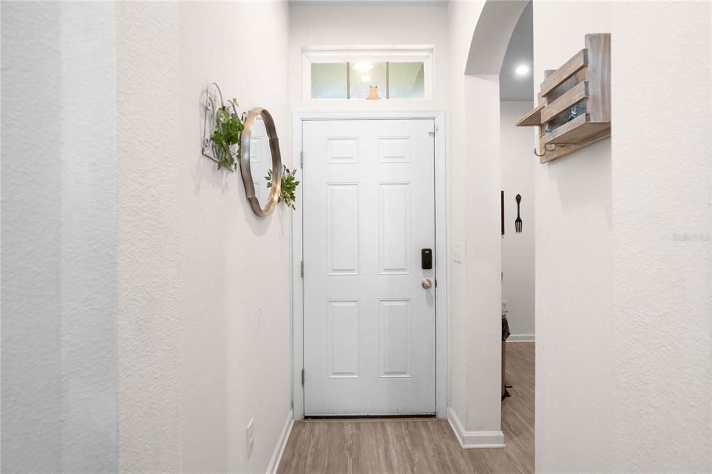 待售: $275,000 (2 贝兹, 2 浴室, 1536 平方英尺)