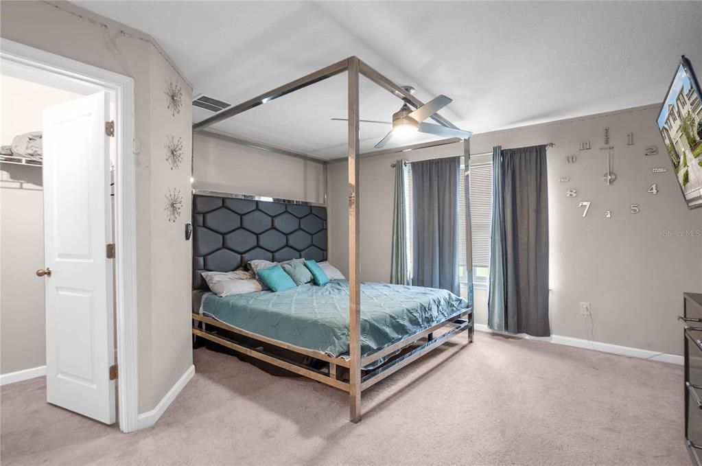 待售: $275,000 (2 贝兹, 2 浴室, 1536 平方英尺)