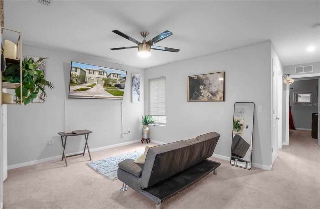 待售: $275,000 (2 贝兹, 2 浴室, 1536 平方英尺)