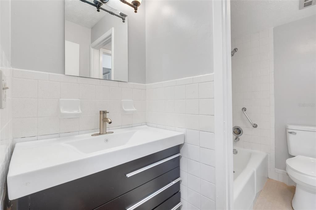 En Venta: $190,000 (2 camas, 1 baños, 1000 Pies cuadrados)