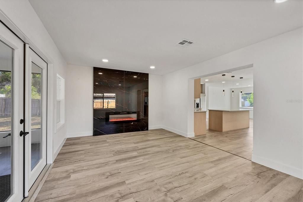 待售: $379,000 (3 贝兹, 2 浴室, 1463 平方英尺)