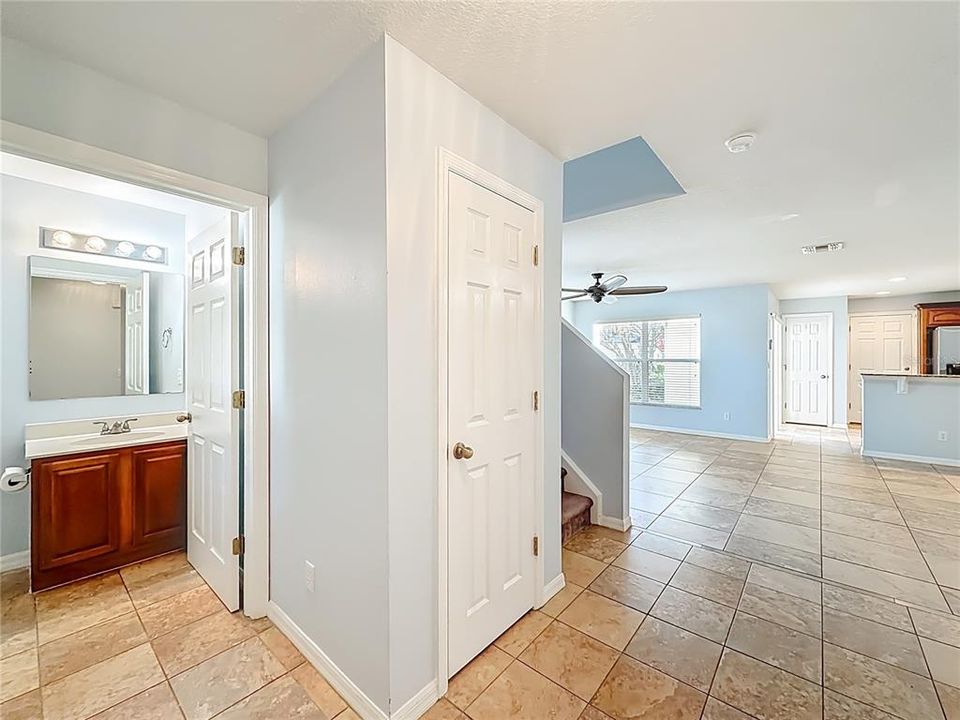 For Sale: $320,000 (3 beds, 2 baths, 1750 Square Feet)