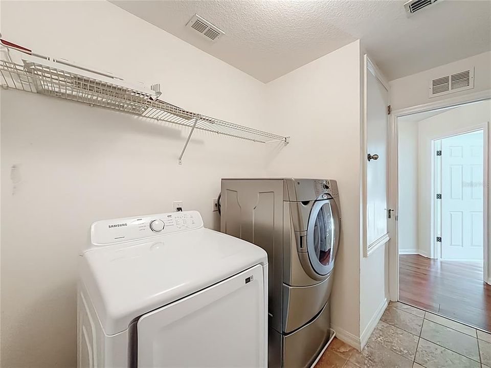 For Sale: $320,000 (3 beds, 2 baths, 1750 Square Feet)