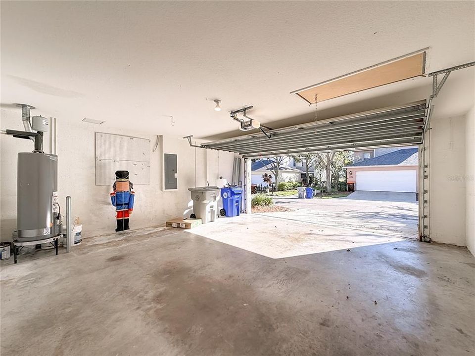 For Sale: $320,000 (3 beds, 2 baths, 1750 Square Feet)