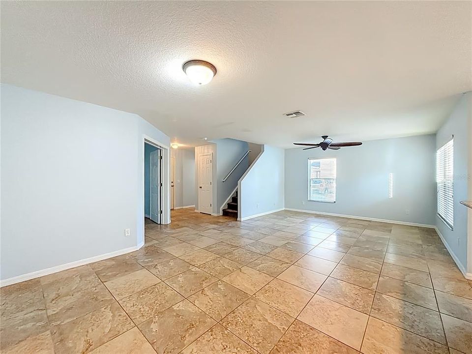 For Sale: $320,000 (3 beds, 2 baths, 1750 Square Feet)