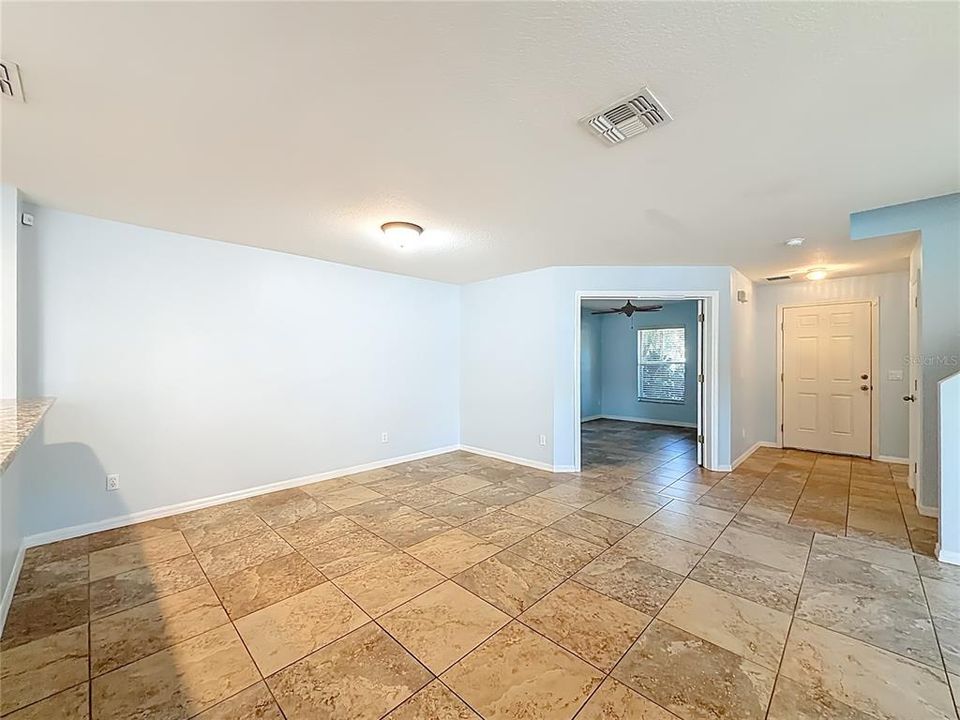 For Sale: $320,000 (3 beds, 2 baths, 1750 Square Feet)