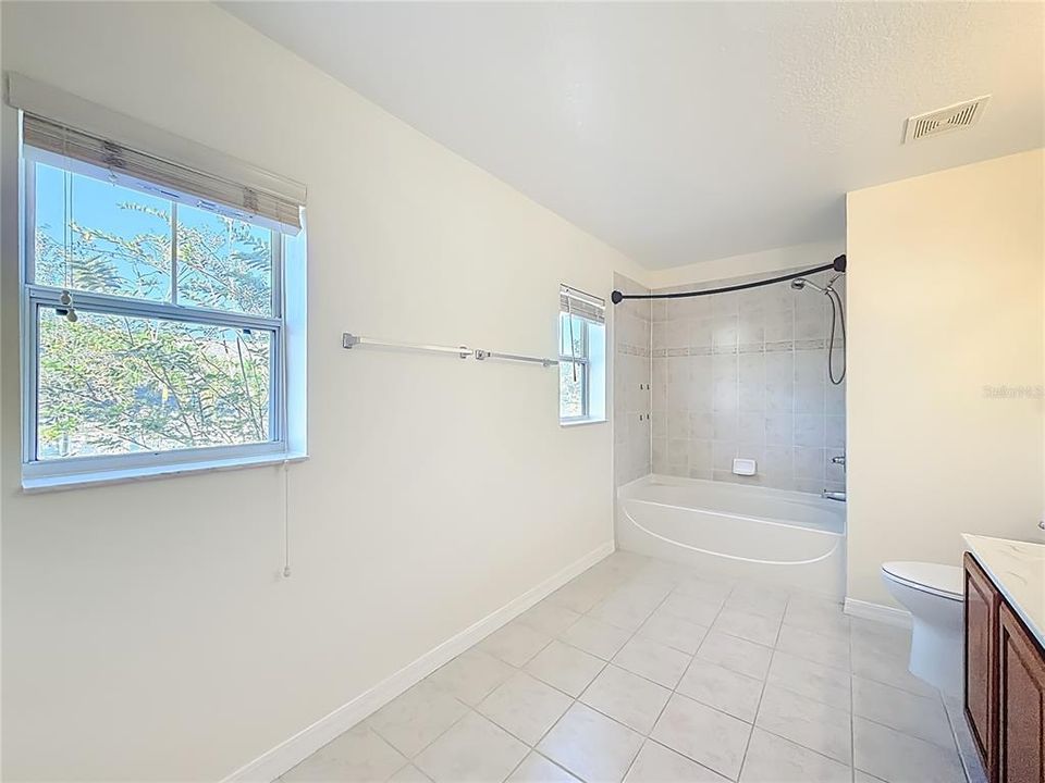 For Sale: $320,000 (3 beds, 2 baths, 1750 Square Feet)