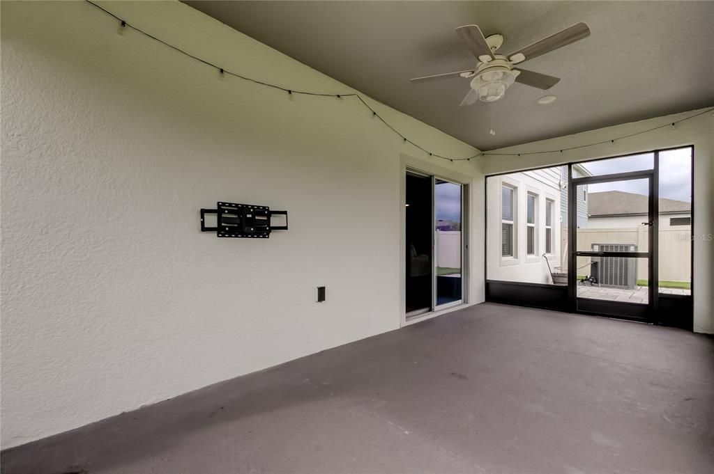 出租: $3,750 (6 贝兹, 3 浴室, 3059 平方英尺)