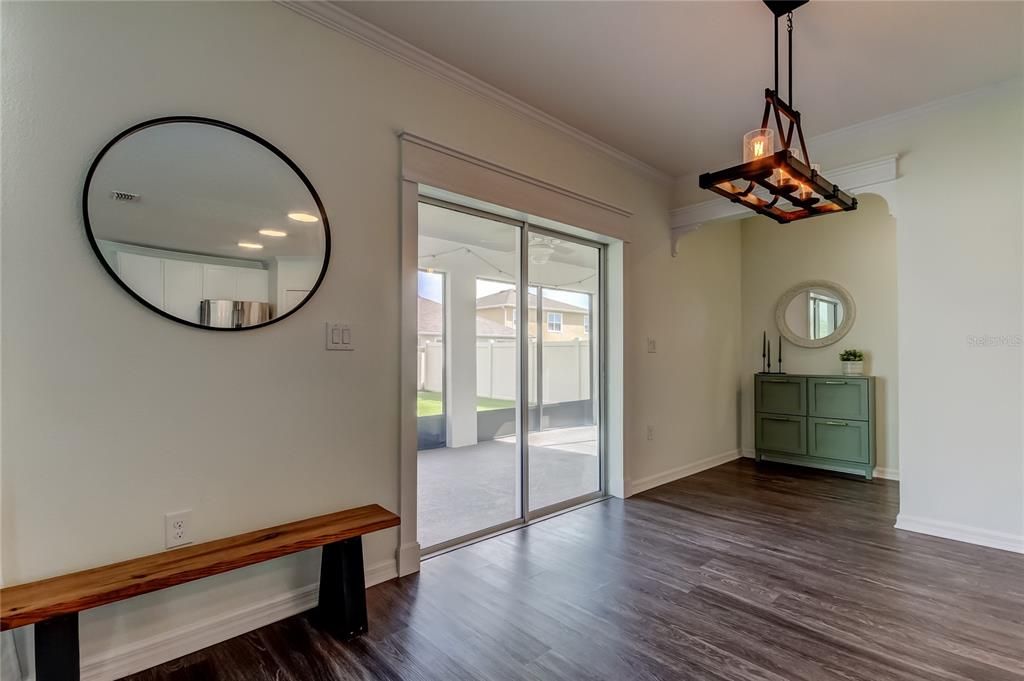 出租: $3,750 (6 贝兹, 3 浴室, 3059 平方英尺)