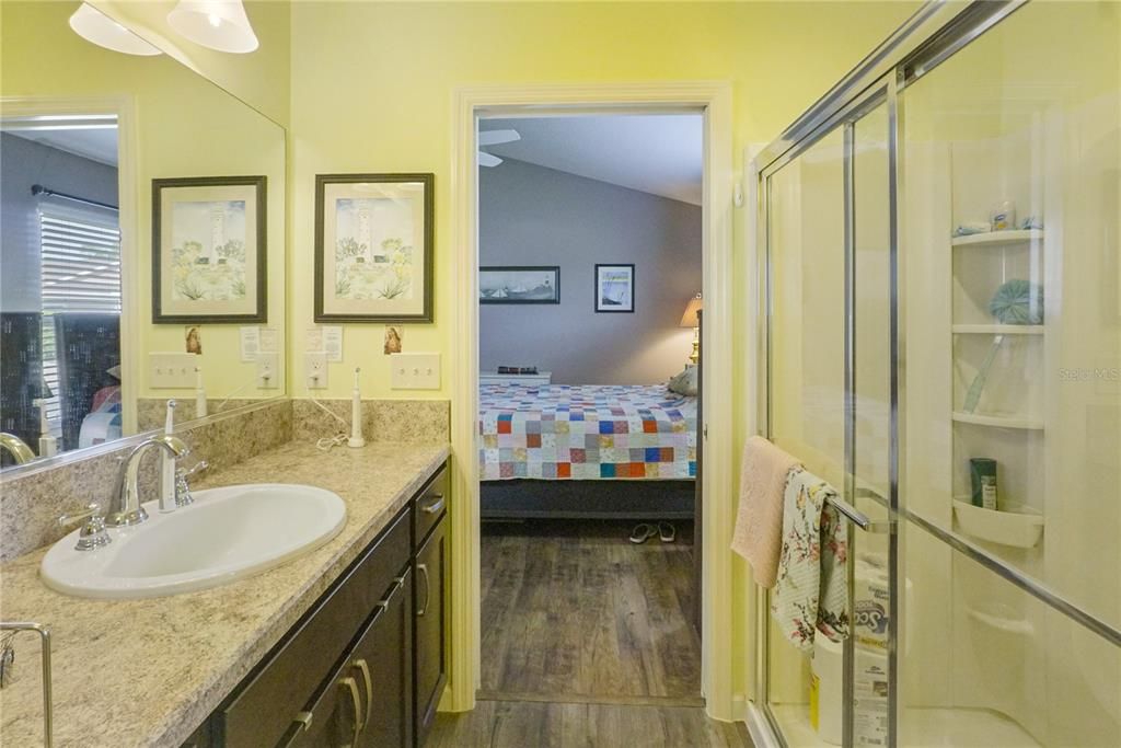 For Sale: $289,900 (2 beds, 2 baths, 1203 Square Feet)