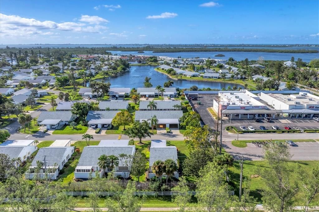 Active With Contract: $179,900 (2 beds, 2 baths, 1299 Square Feet)