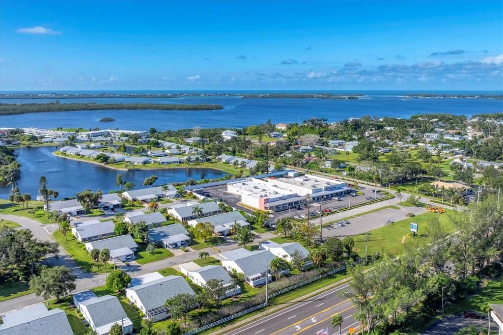 Active With Contract: $179,900 (2 beds, 2 baths, 1299 Square Feet)