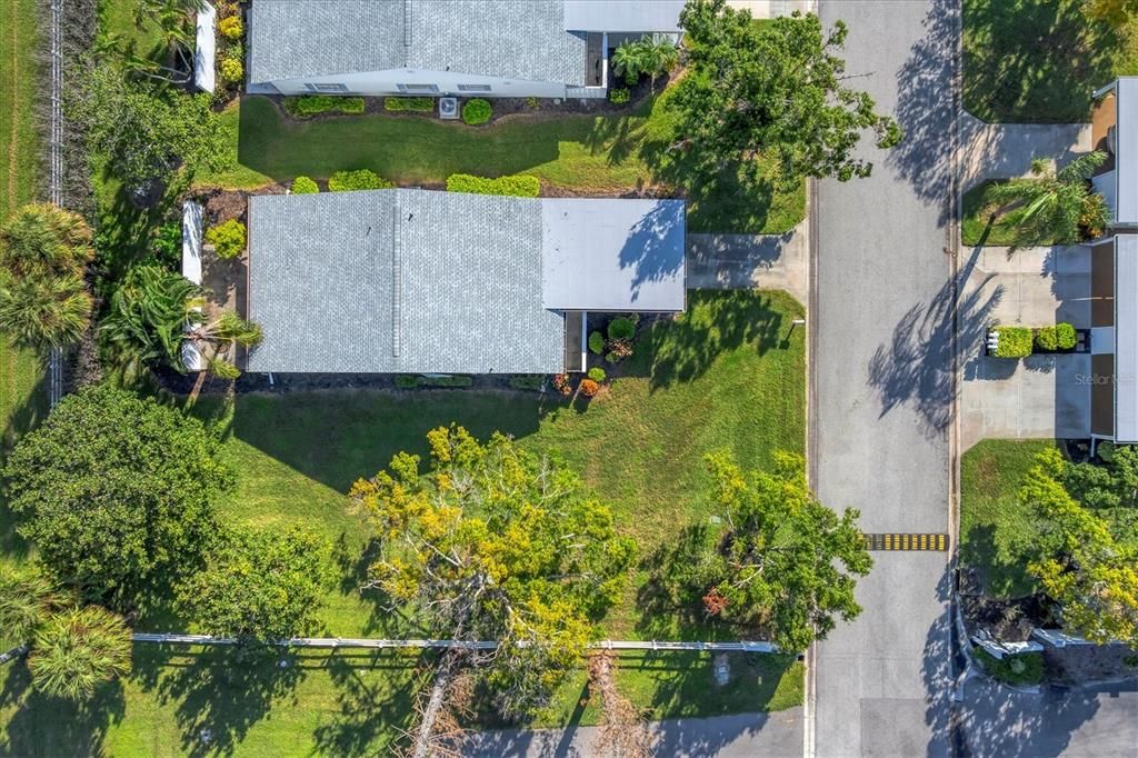 Active With Contract: $179,900 (2 beds, 2 baths, 1299 Square Feet)