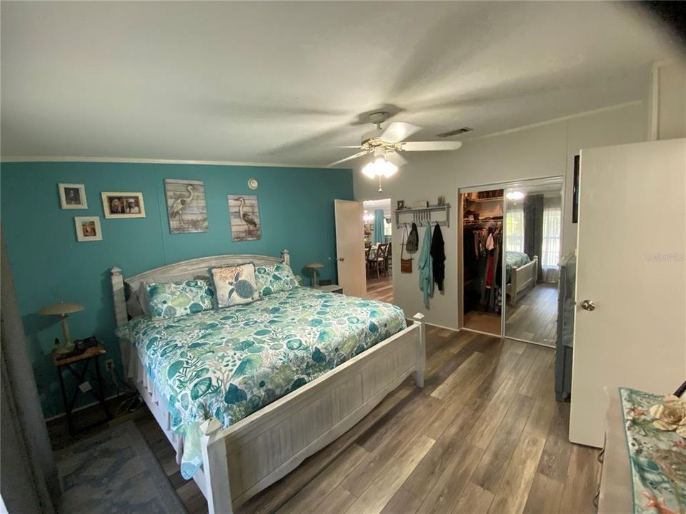 For Sale: $269,900 (3 beds, 2 baths, 1519 Square Feet)