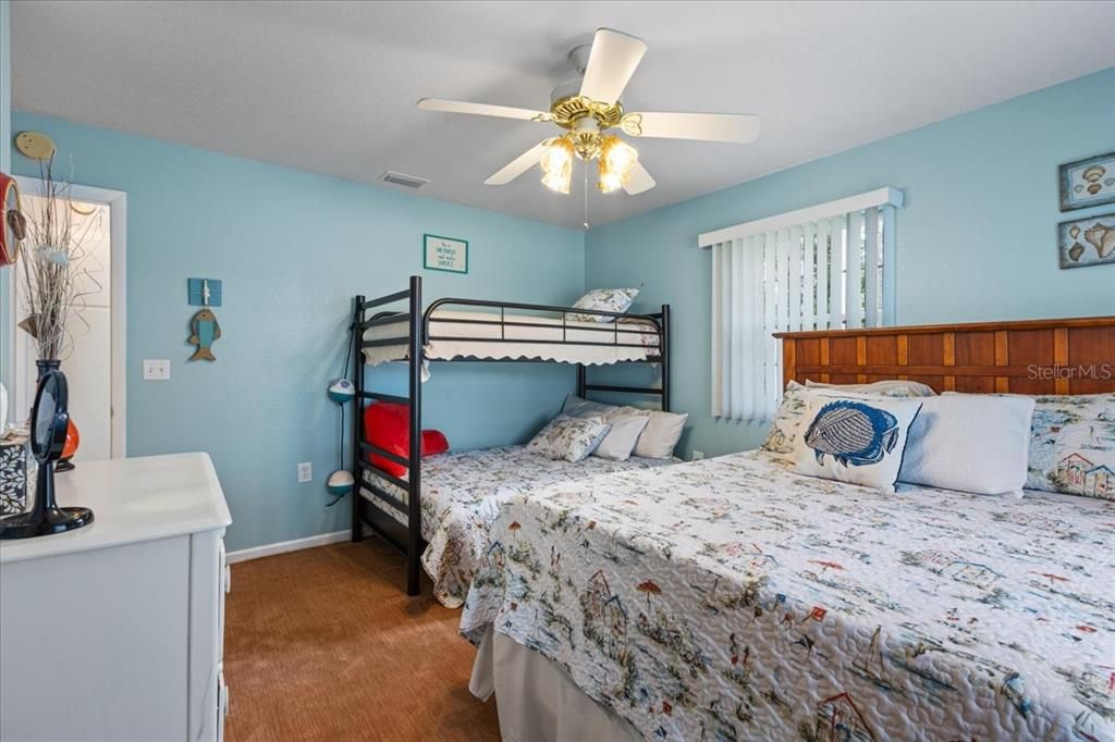 En Venta: $275,000 (2 camas, 1 baños, 936 Pies cuadrados)