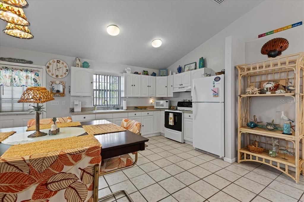 En Venta: $275,000 (2 camas, 1 baños, 936 Pies cuadrados)