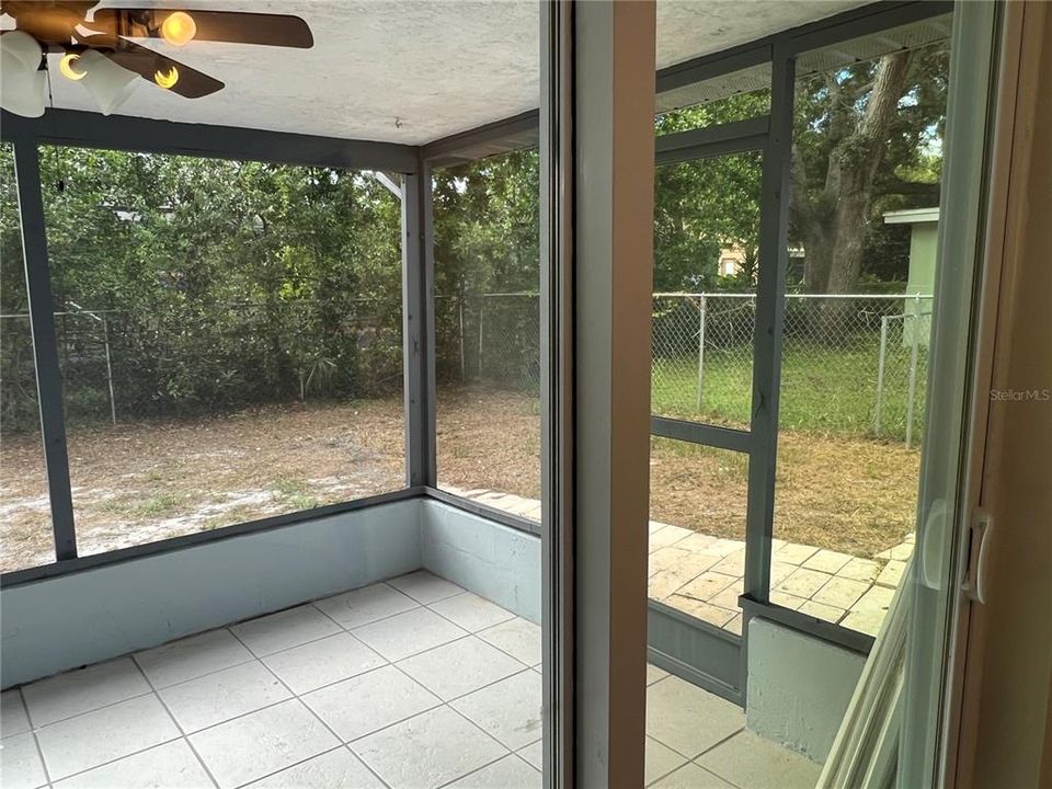 Под контрактом: $229,000 (3 спален, 1 ванн, 848 Квадратных фут)