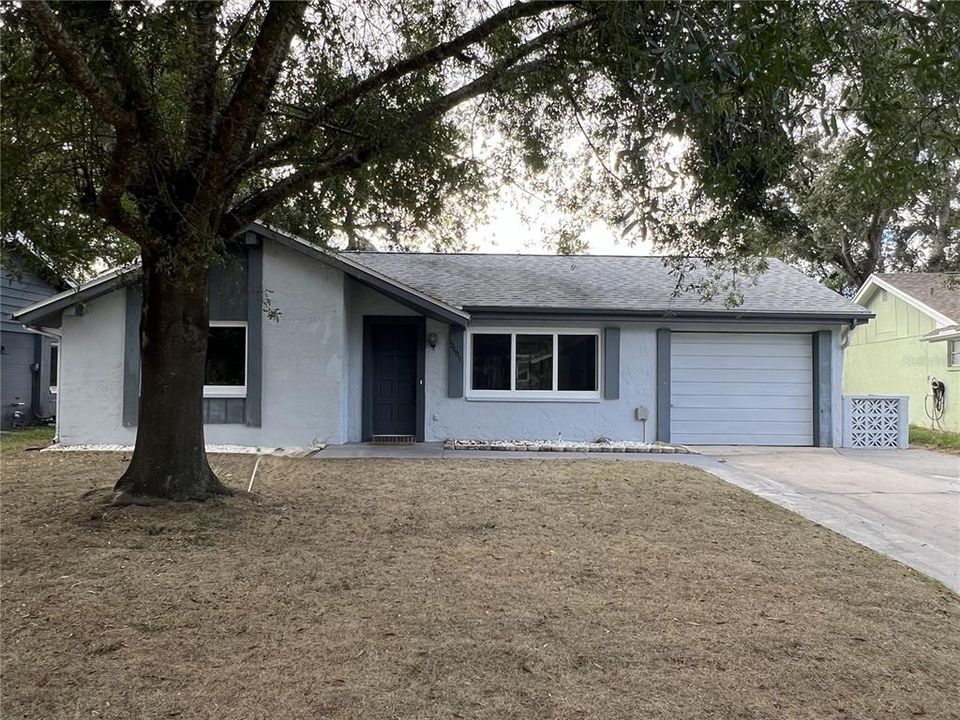 Под контрактом: $229,000 (3 спален, 1 ванн, 848 Квадратных фут)