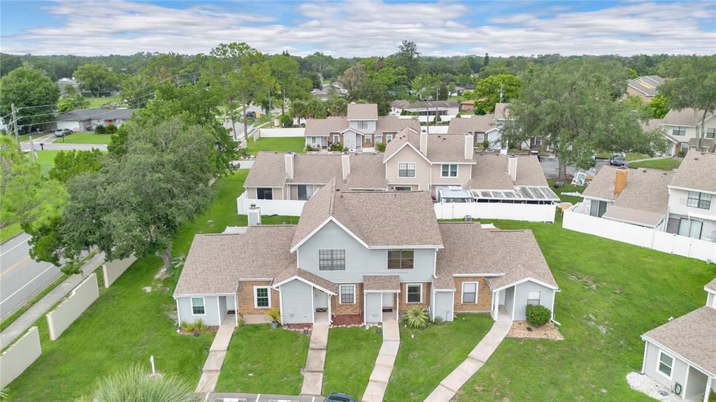 For Sale: $199,900 (2 beds, 2 baths, 1128 Square Feet)