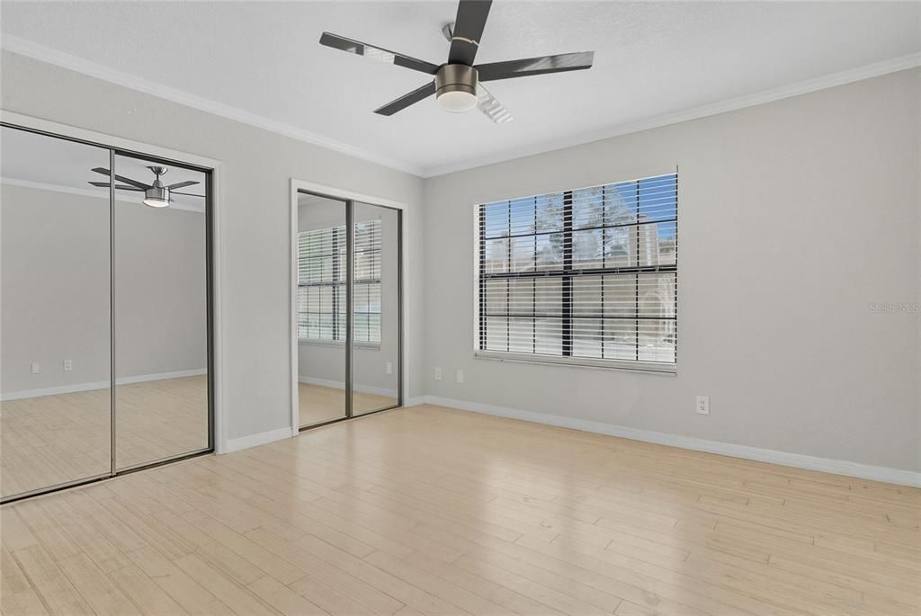 For Sale: $199,900 (2 beds, 2 baths, 1128 Square Feet)