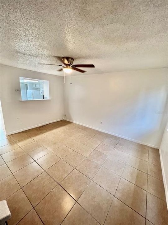 В аренду: $1,700 (2 спален, 2 ванн, 1280 Квадратных фут)