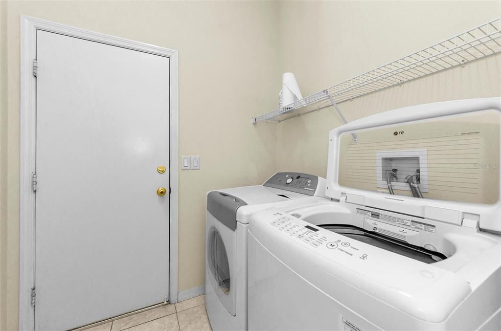 待售: $415,000 (3 贝兹, 2 浴室, 1863 平方英尺)