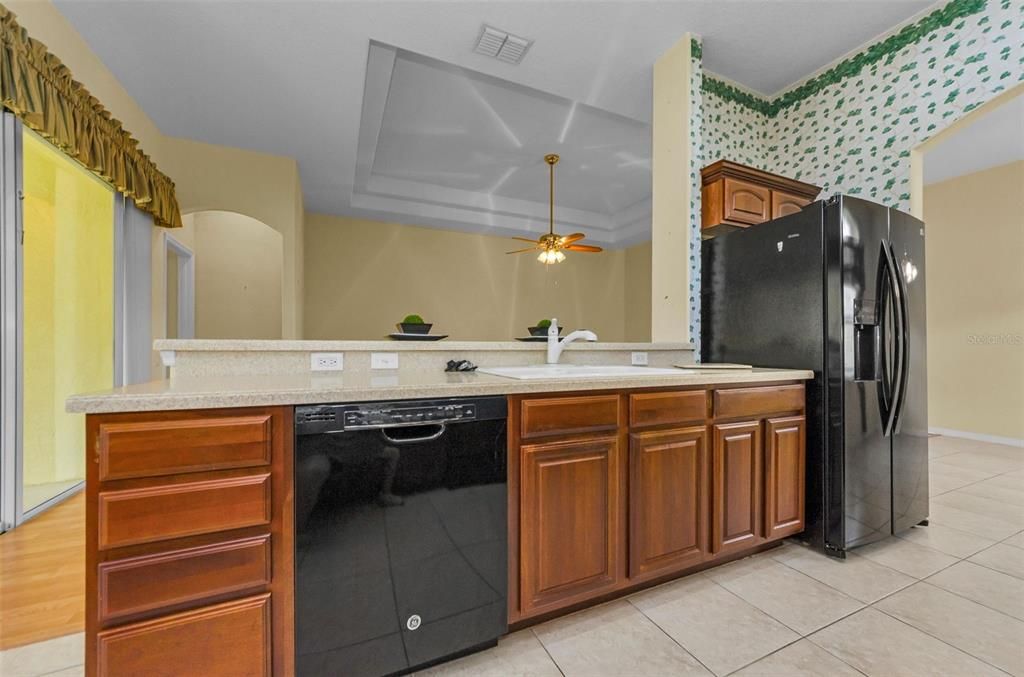 待售: $415,000 (3 贝兹, 2 浴室, 1863 平方英尺)