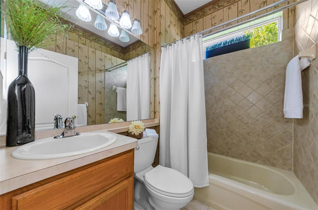 待售: $415,000 (3 贝兹, 2 浴室, 1863 平方英尺)