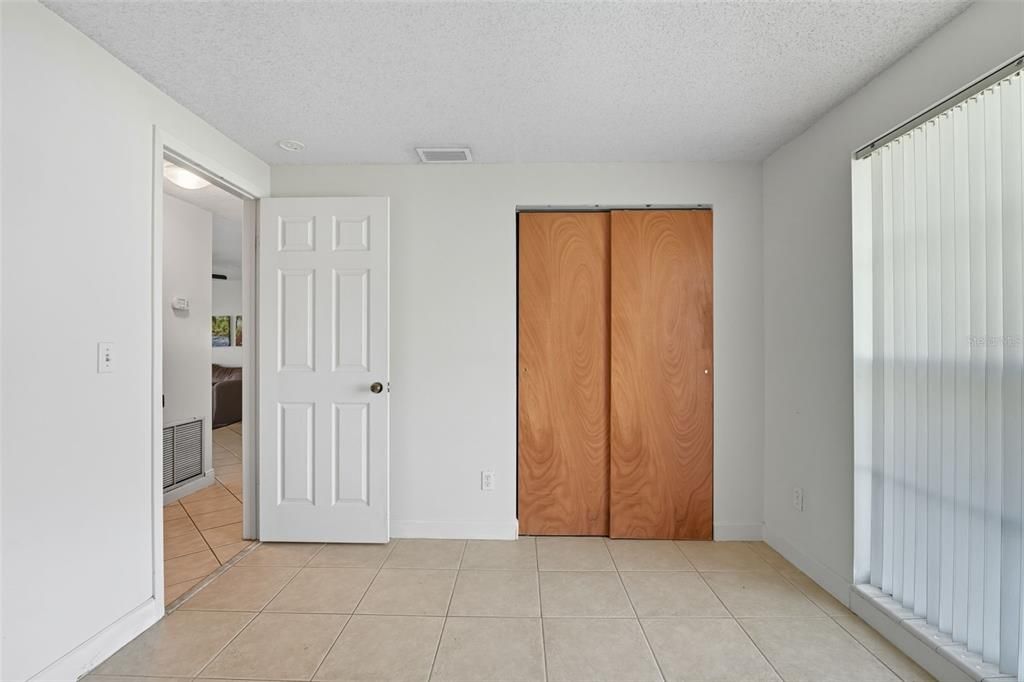 Active With Contract: $339,000 (2 beds, 2 baths, 1226 Square Feet)