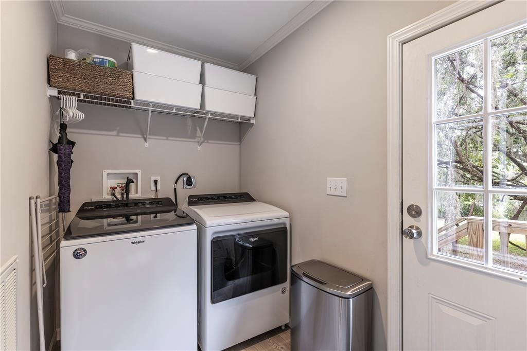 待售: $699,000 (6 贝兹, 4 浴室, 2608 平方英尺)