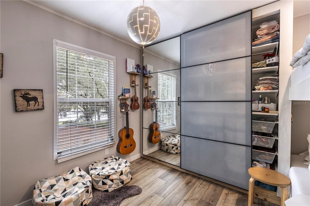 待售: $699,000 (6 贝兹, 4 浴室, 2608 平方英尺)