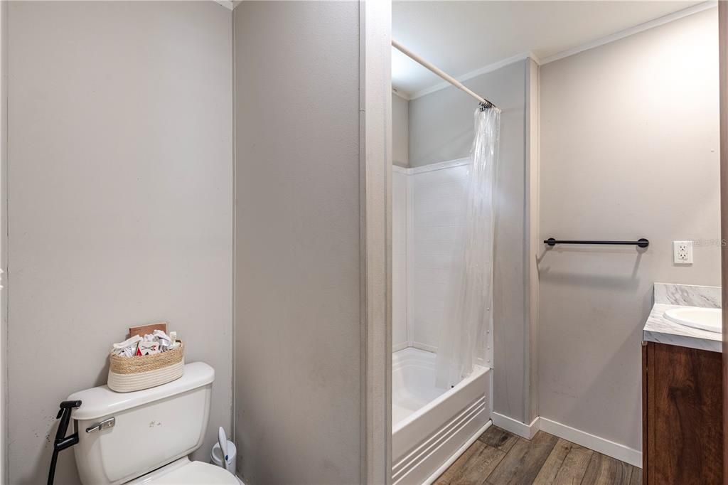 待售: $699,000 (6 贝兹, 4 浴室, 2608 平方英尺)