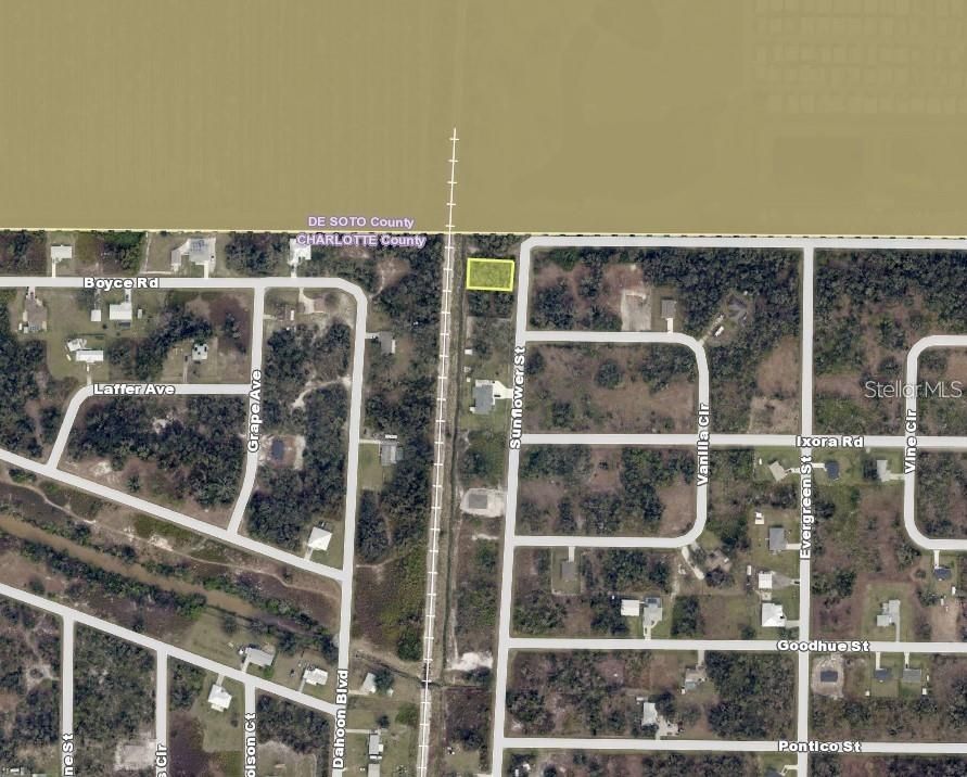 En Venta: $30,000 (0.25 acres)