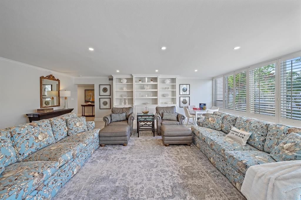 В аренду: $9,000 (2 спален, 2 ванн, 1941 Квадратных фут)