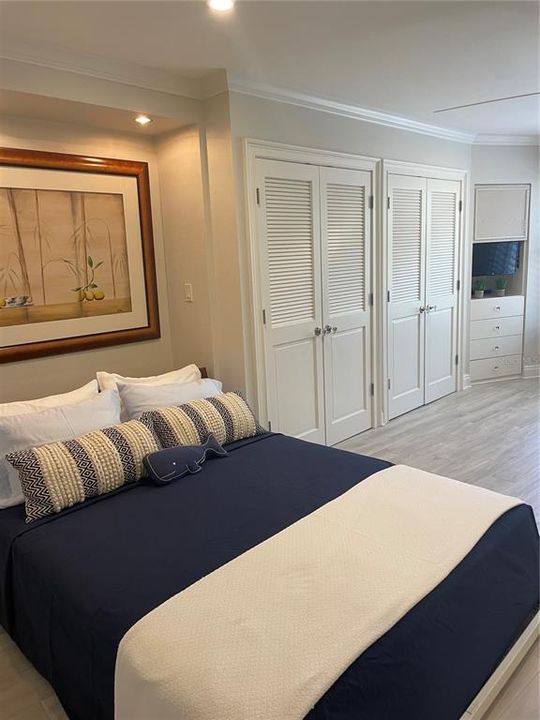 В аренду: $9,000 (2 спален, 2 ванн, 1941 Квадратных фут)