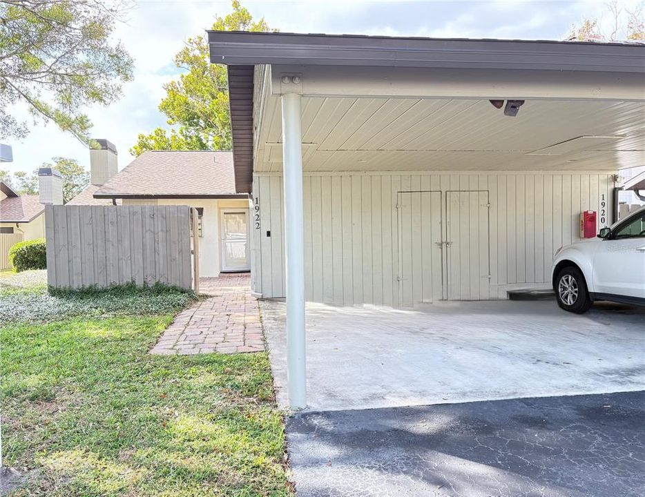 待售: $239,000 (2 贝兹, 2 浴室, 1216 平方英尺)