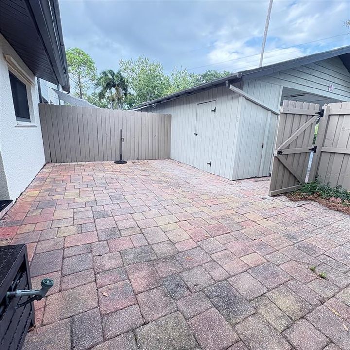 待售: $239,000 (2 贝兹, 2 浴室, 1216 平方英尺)