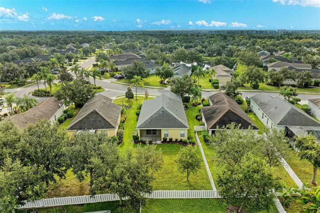 Active With Contract: $375,000 (4 beds, 2 baths, 1487 Square Feet)