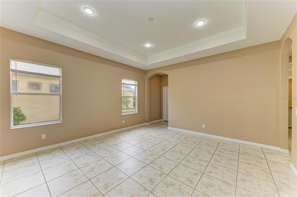 Active With Contract: $375,000 (4 beds, 2 baths, 1487 Square Feet)