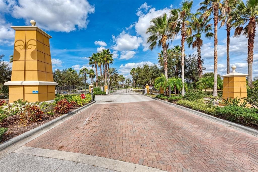 Active With Contract: $375,000 (4 beds, 2 baths, 1487 Square Feet)