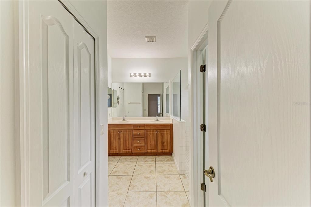 Active With Contract: $375,000 (4 beds, 2 baths, 1487 Square Feet)