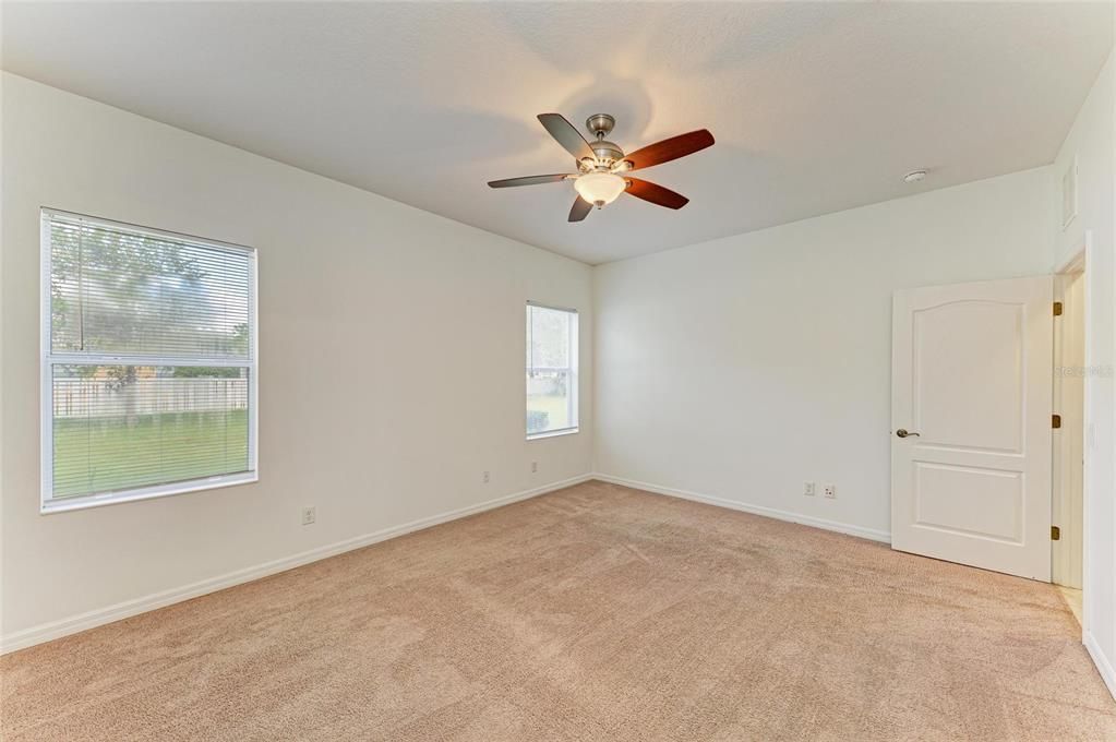 Active With Contract: $375,000 (4 beds, 2 baths, 1487 Square Feet)