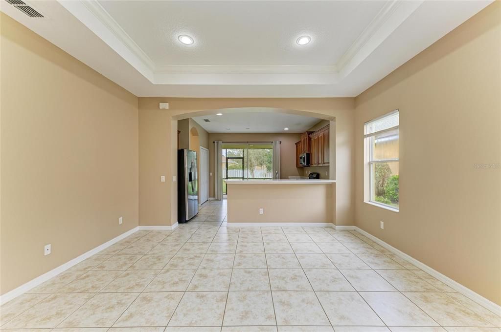 Active With Contract: $375,000 (4 beds, 2 baths, 1487 Square Feet)